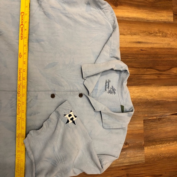 Tommy Bahama silk button down shirt with Astro’s logo - Picture 8 of 8